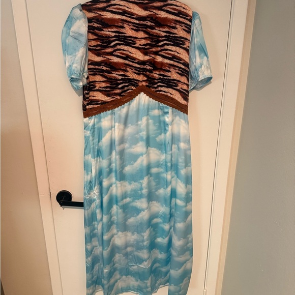 Dressed in LALA 90s slip style Serendipitous Dress in Tiger + Cloud size XL NWT - Picture 10 of 11